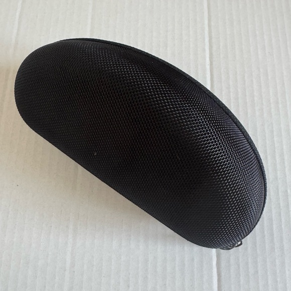 Oakley Textured Black Sunglasses Case only - Picture 2 of 4